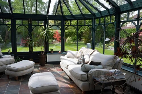 Budget-Friendly Garden Room Interior Decoration for UK