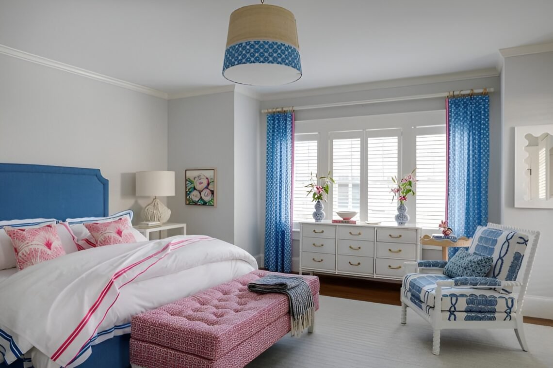 Minimalist Blue and Pink Decor Ideas for a Bedroom