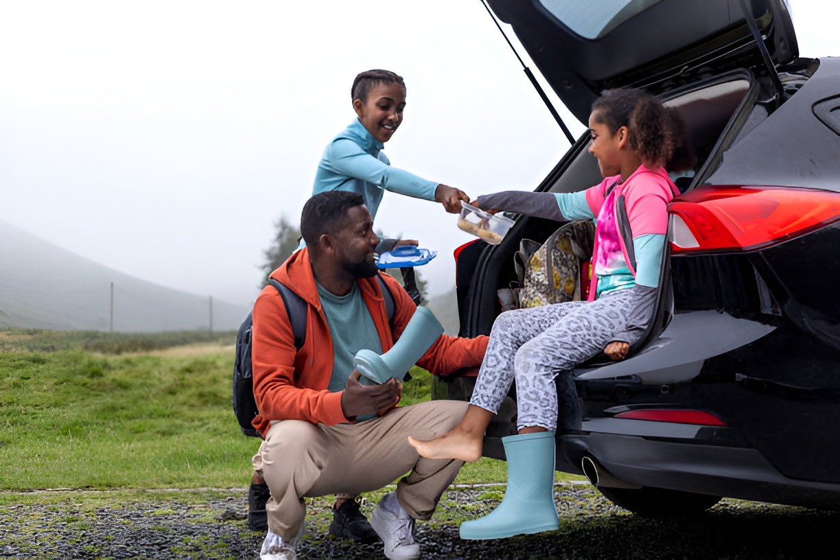 vehicle grant for foster parents UK